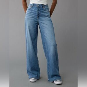 AE Dreamy Drape Stretch Super High-Waisted Baggy Wide-Leg Jean